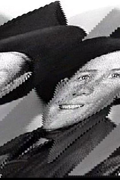 Buzz Barton