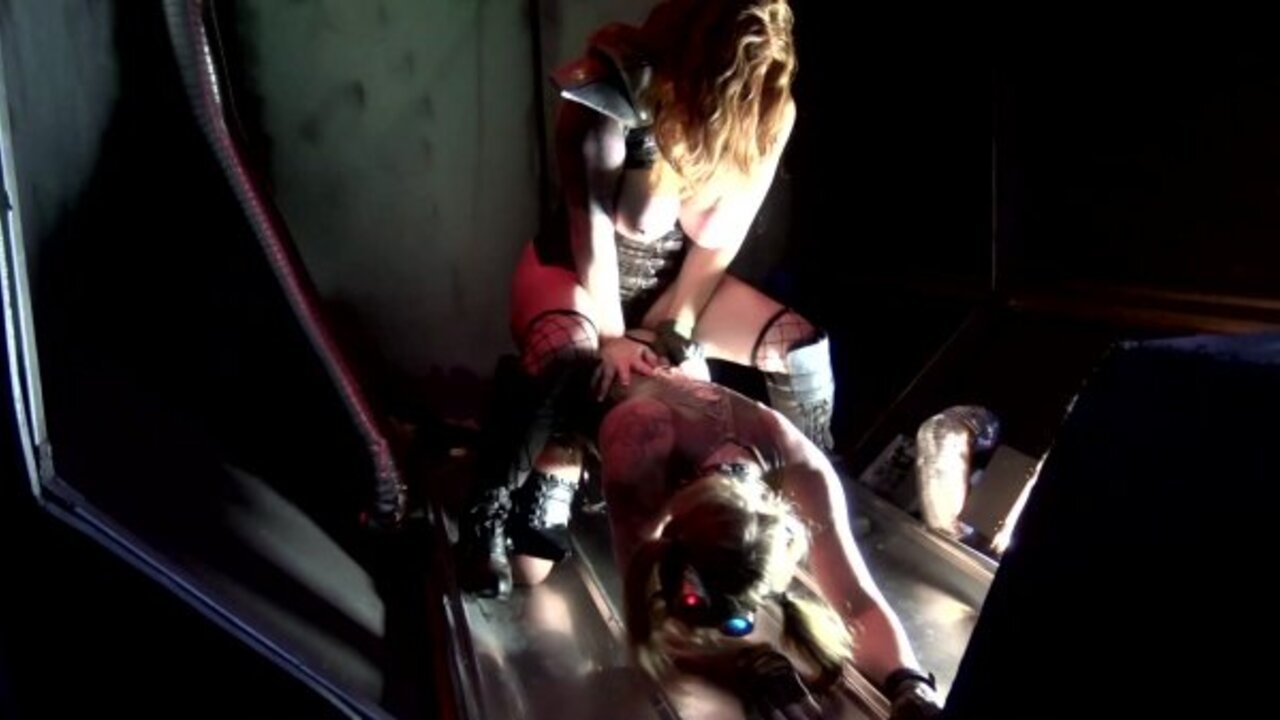 T-Girl Space Pirates