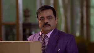 Tiwari and Vibhuti Stand Against Each Other Due to Naganmohan and Dhoti