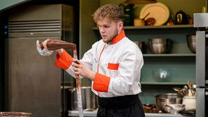 Le Café Crème & Garden Illusion Showpieces