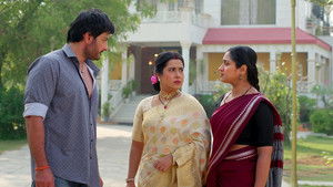 Deepa Confronts Bhanu