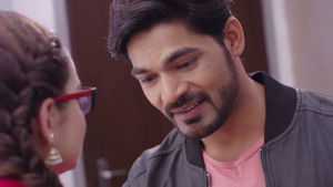 Ajit Tries to Molest Paakhi