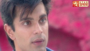 Siddhant Sends Roses to Riddhima