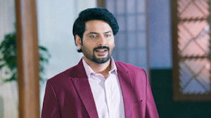 Anupama Falls into Gautam's Trap