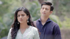 Omkar Apologises to Shivika
