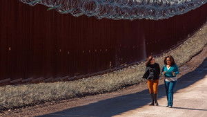 Jeanine Cummins: American Dirt (2)