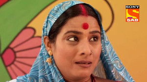 Mukundi Disguises As a Salesman