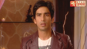 Samrat Proposes Sheena