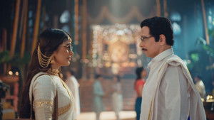 Bhagyashree Meets Her Family