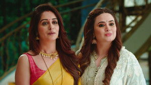 Sundari Stuns Sonakshi