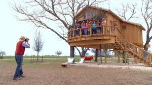 Twenty Ton Texas Treehouse