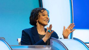 Meera Syal, Henning Wehn, Martine McCutcheon & Gary Wilmot