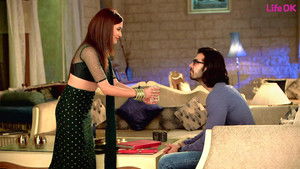 Rajni Welcomes Shaan Home