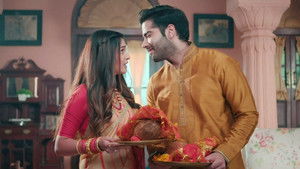 Dhara, Gautam Get Romantic