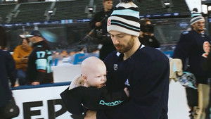 Andre Burakovsky / Oliver Bjorkstrand