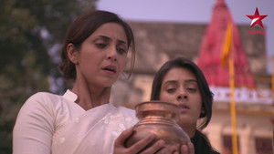 Sneha Performs Rishi's Last Rites