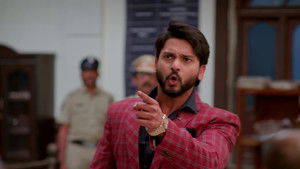 Karthik Lashes Out at Bhanu