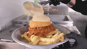 Triple D Nation: Smothered and Sauced