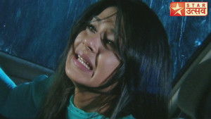 Riddhima Faints In Her Car