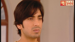Gunjan and Samrat Help Mayank