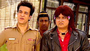 Internet and His Girlfriend Run Away From Chowky