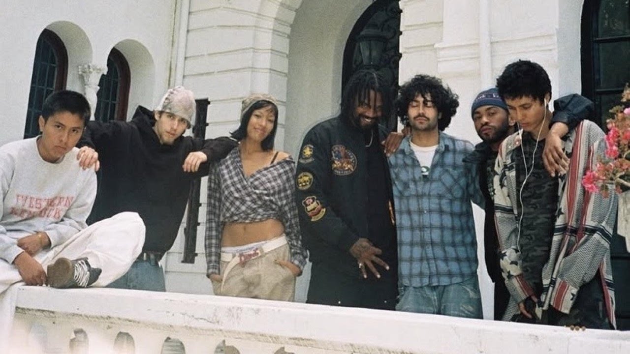 20005 - A Livestream Experience for ‘Blush’