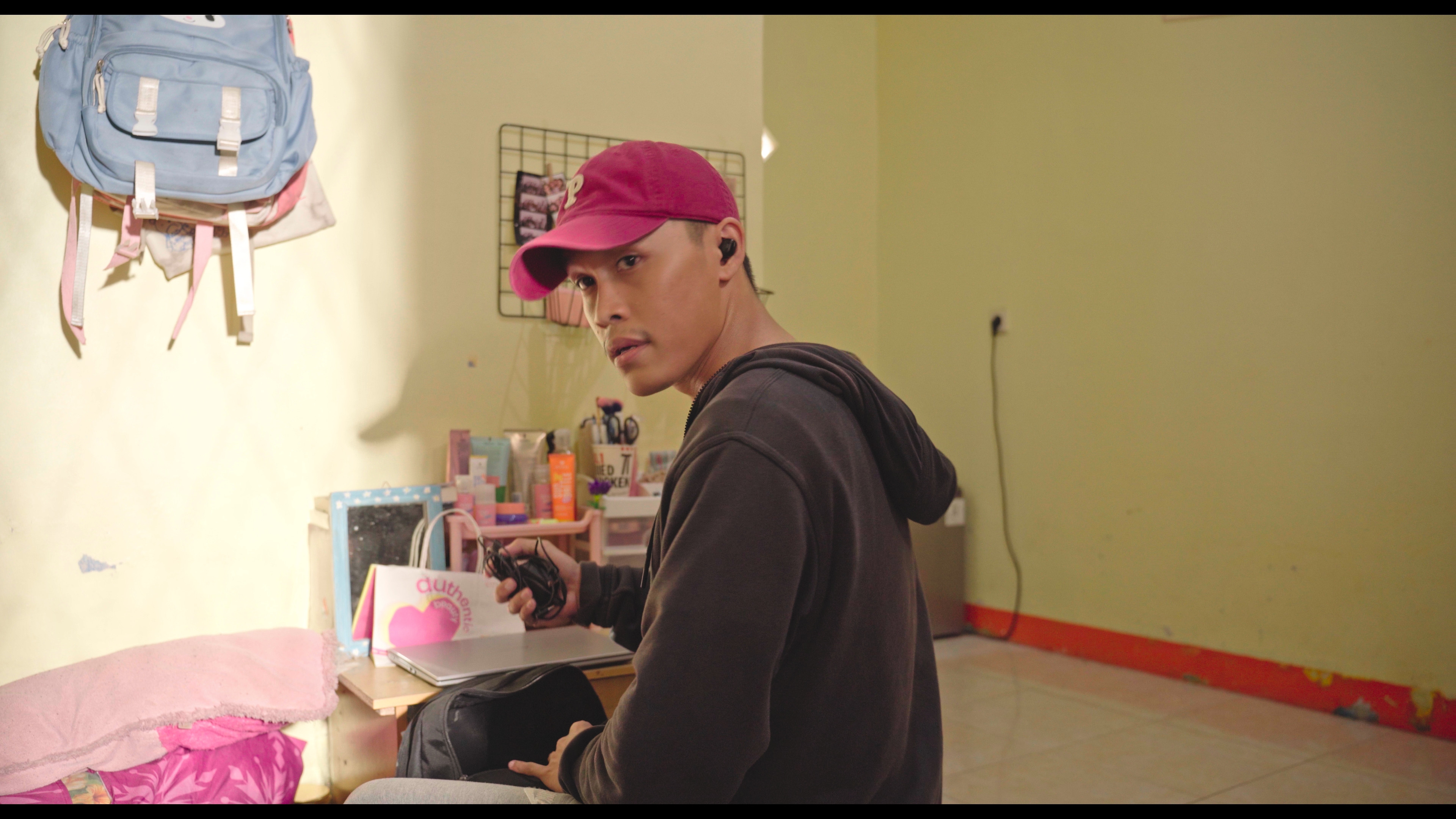 Menjadi Maling Dalam 11 Menit Bersama Bang Sat!