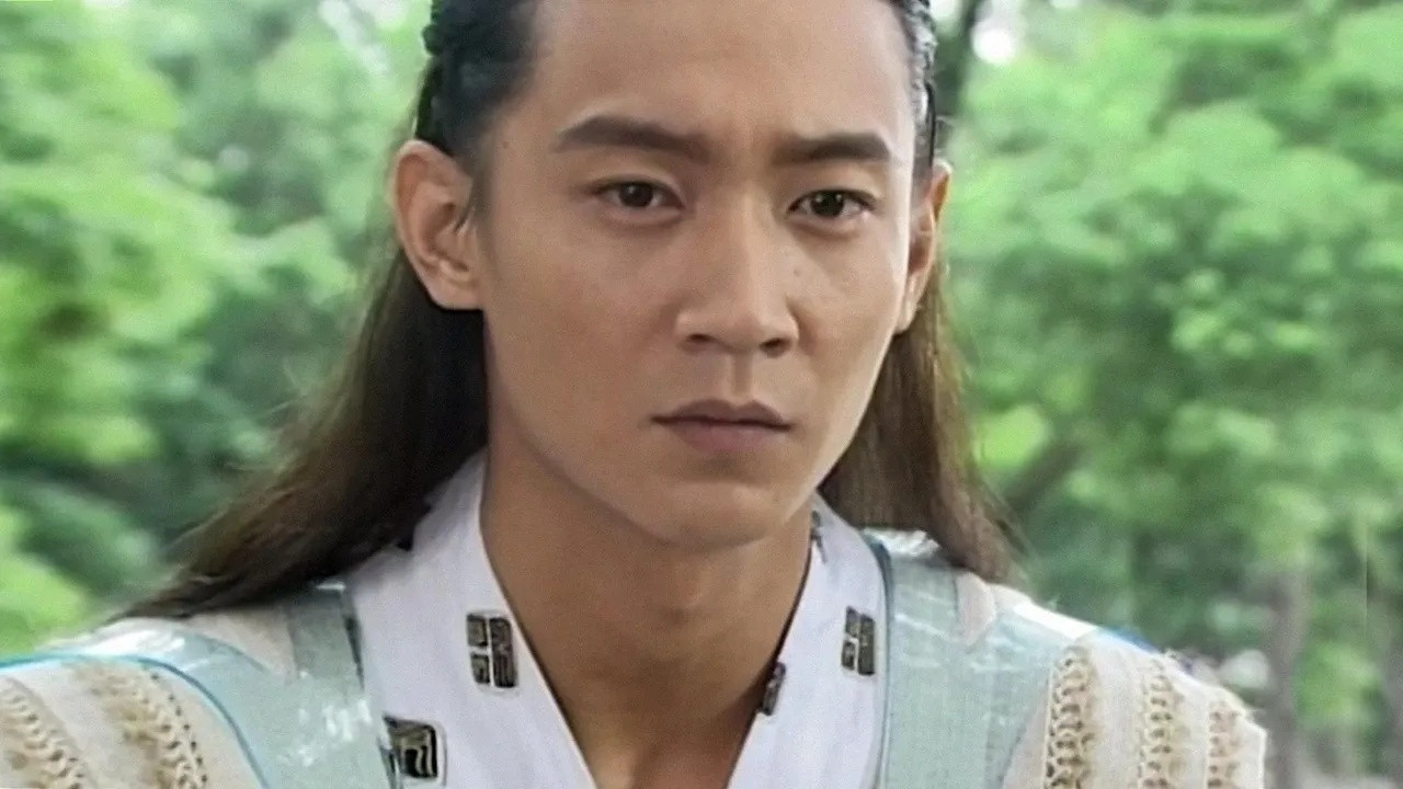 Watery Moon Hollow Sky