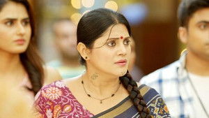 Police Arrive To Arrest Pushpa