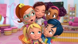 The Towering Tower of Crepes!