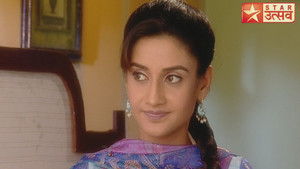 Uday Gifts a Recorder to Nupur